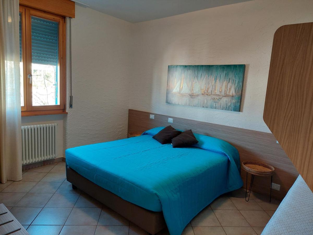 Blue Apartment - A Due Passi Dal Lago, Parcheggio Privato Lazise Ngoại thất bức ảnh
